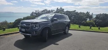 Ford Everest 2023 photo 2