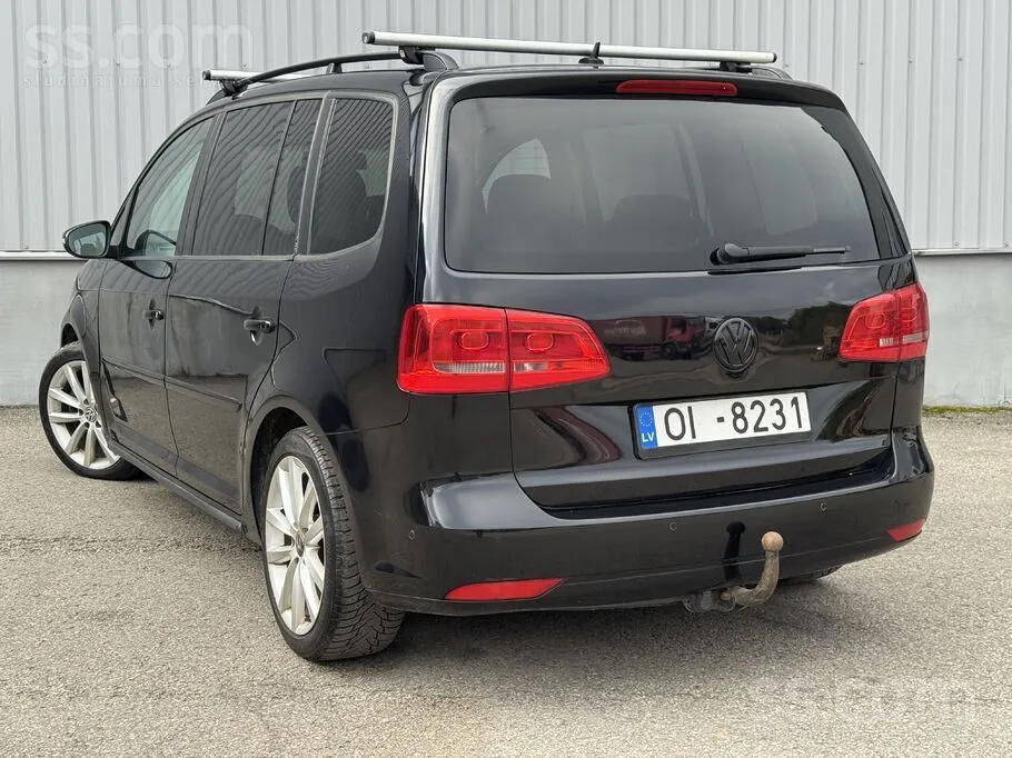 Volkswagen Touran 2012 photo 3