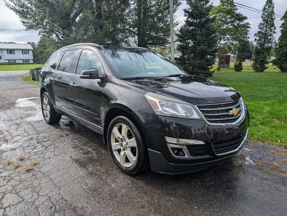 Chevrolet Traverse 2017 photo 2
