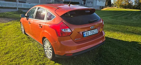 Ford Focus 2011 photo 3