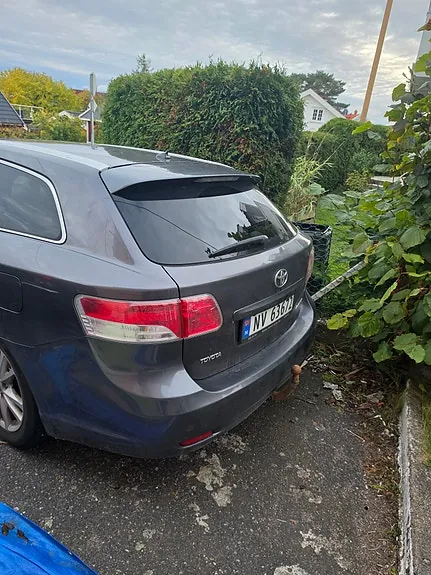 Toyota Avensis 2011 photo 5