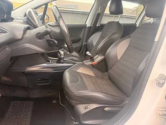 Peugeot 2008 2014 photo 5