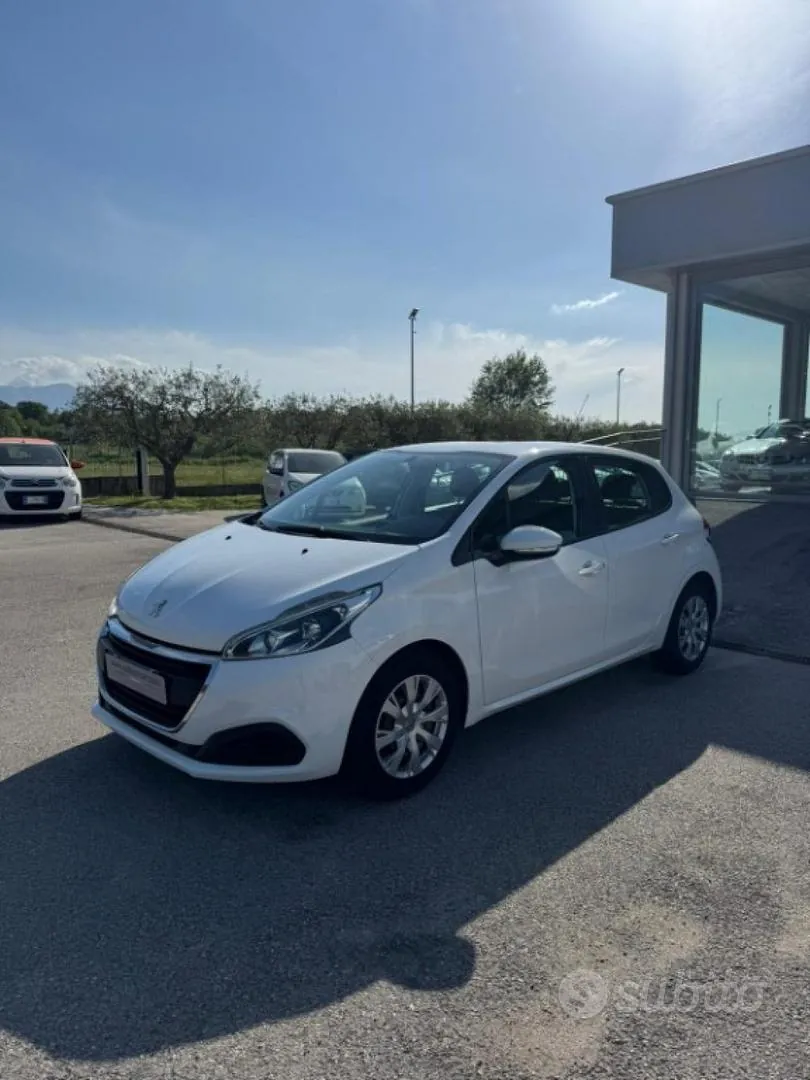Peugeot 208 2018 photo 4