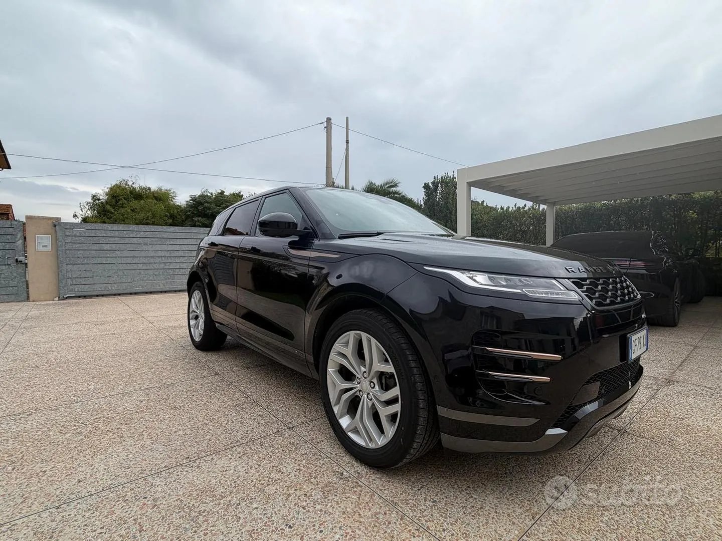 Land Rover Range Rover Evoque 2021 photo 3