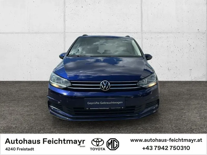 Volkswagen Touran 2022 photo 2