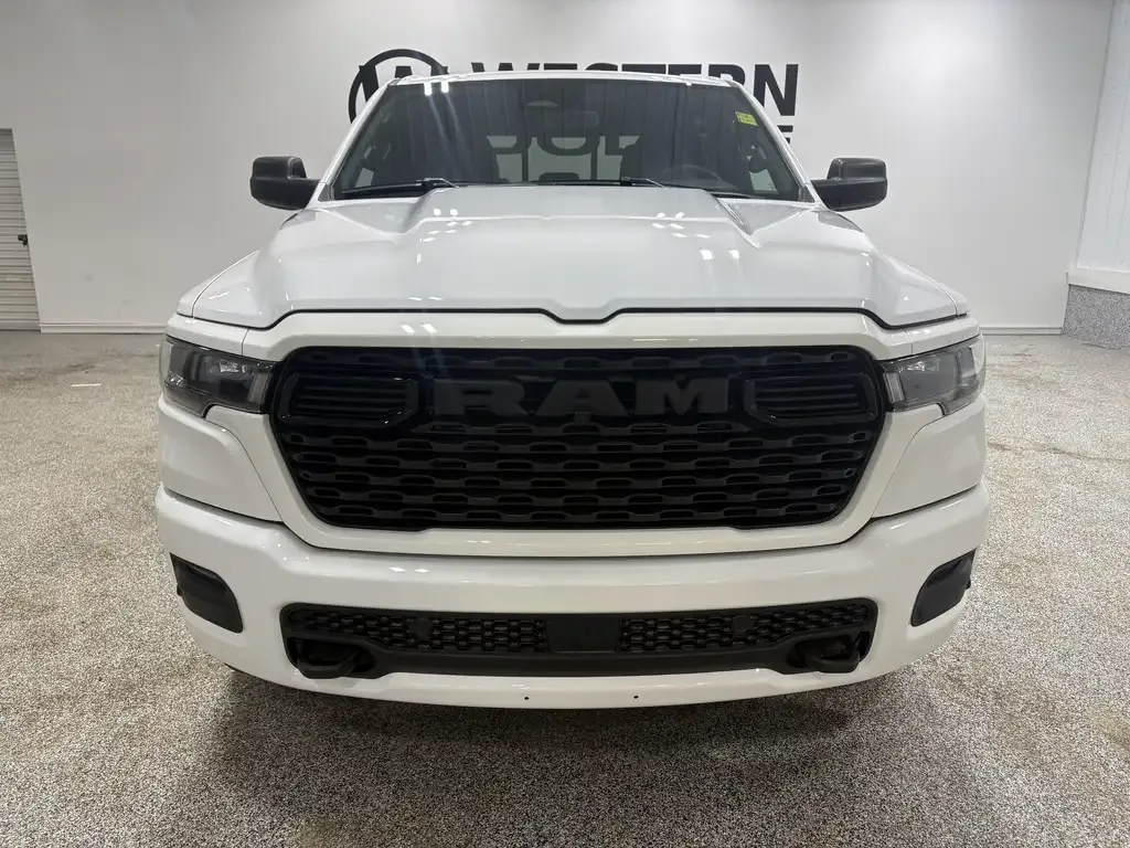 Ram 1500 2025 photo 2