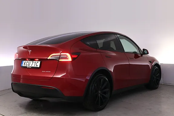Tesla Model Y 2021 photo 5