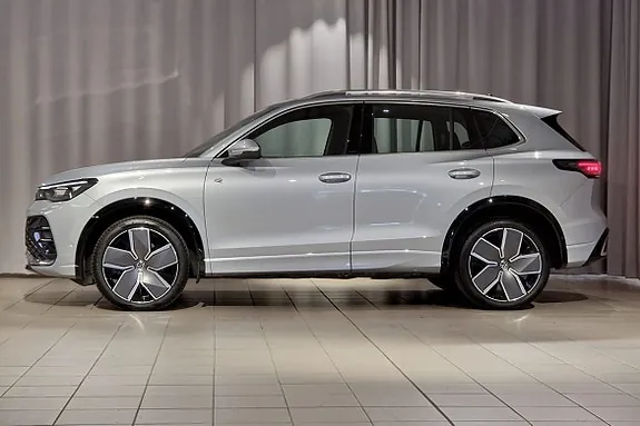 Volkswagen Tiguan 2026 photo 2