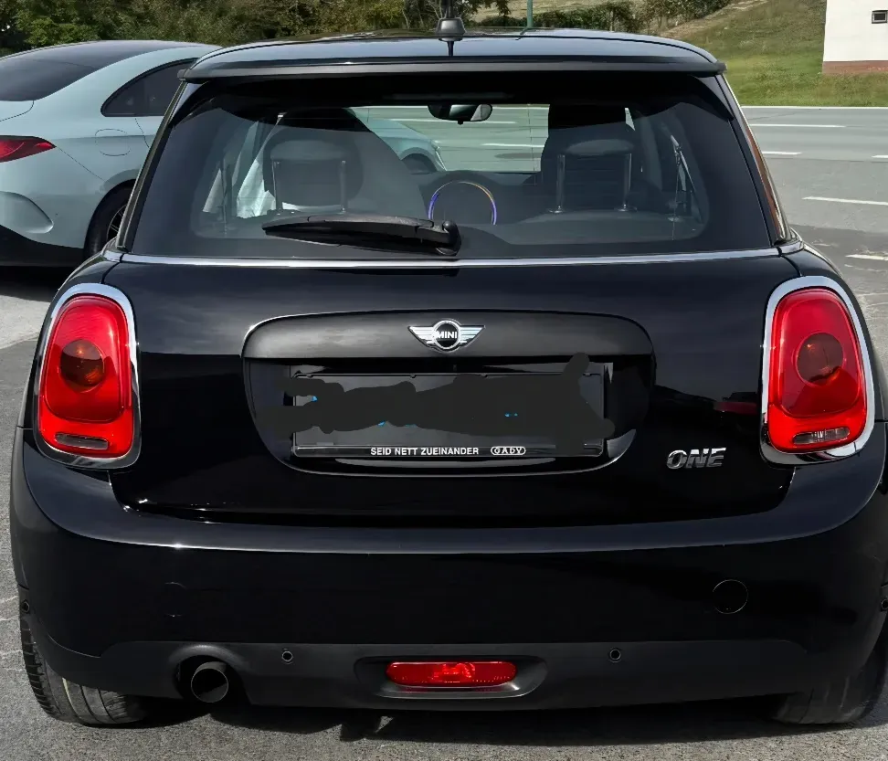 Mini Mini Hatch One 2018 photo 2