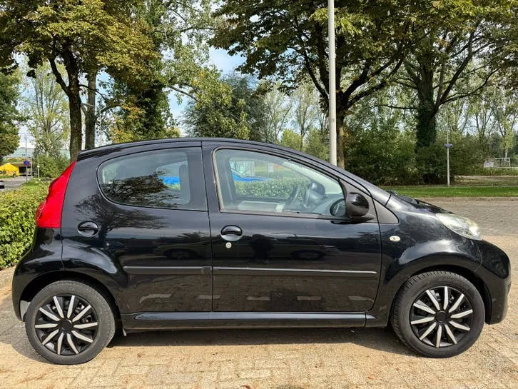 Peugeot 107
