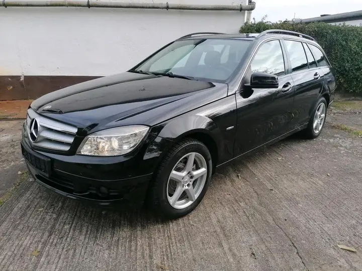 Mercedes-Benz C180