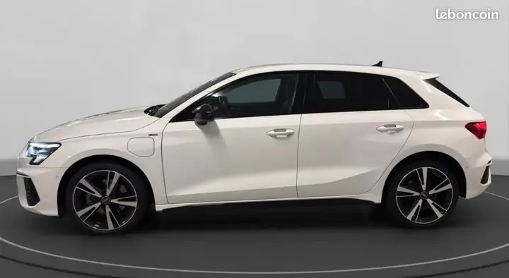 Audi A3 Sportback 2023 photo 3