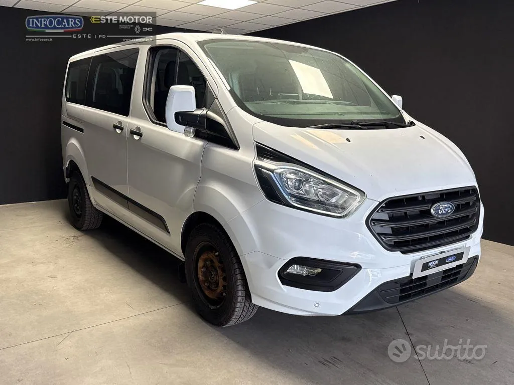 Ford Tourneo Custom