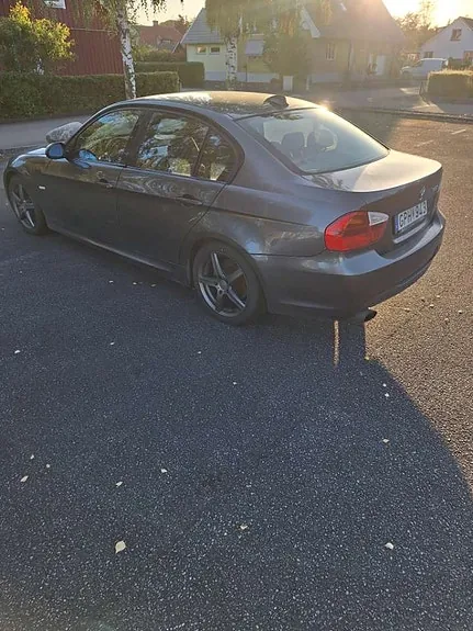 BMW 320D 2008 photo 5