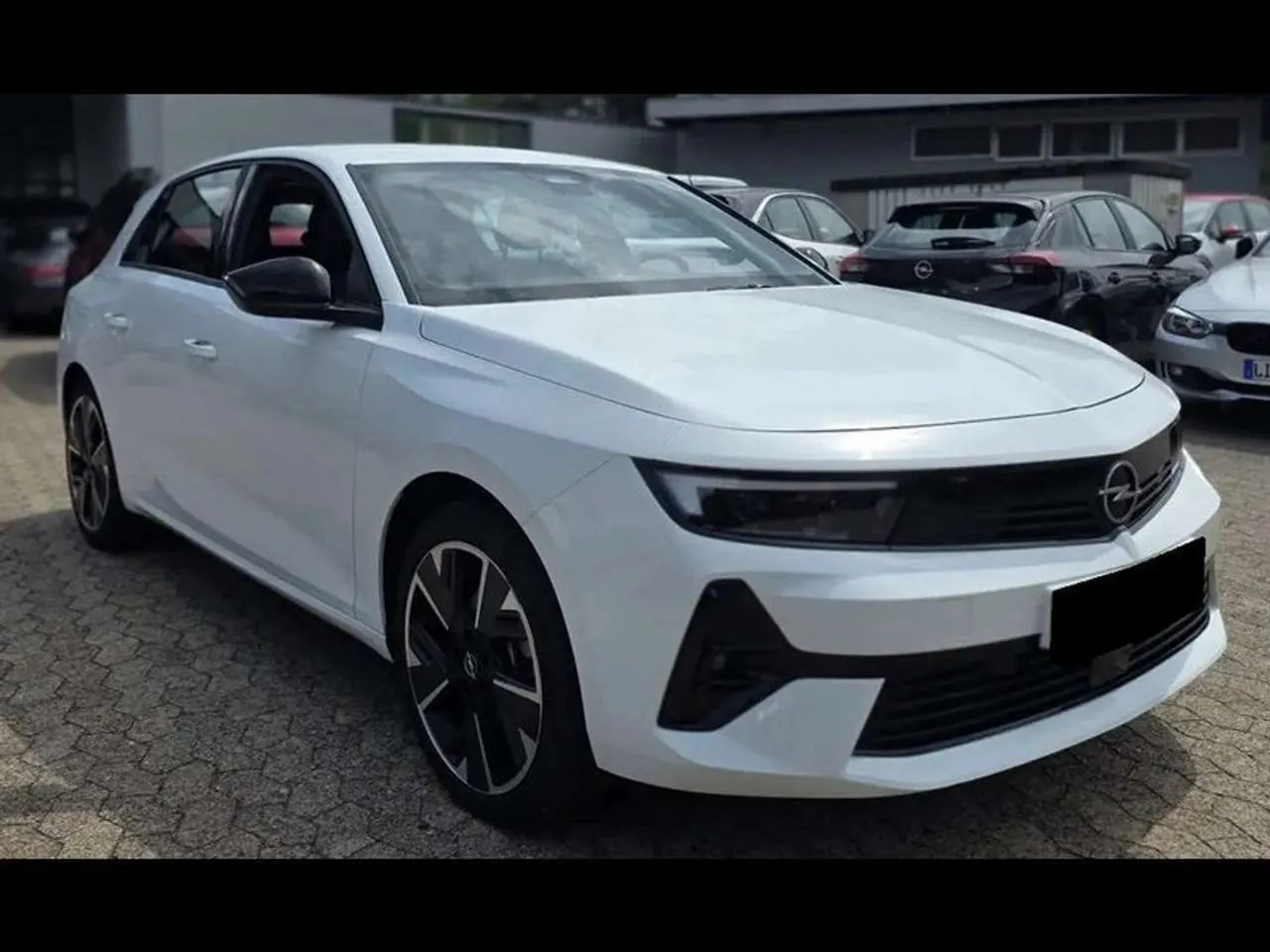 Opel Astra 2025 photo 2
