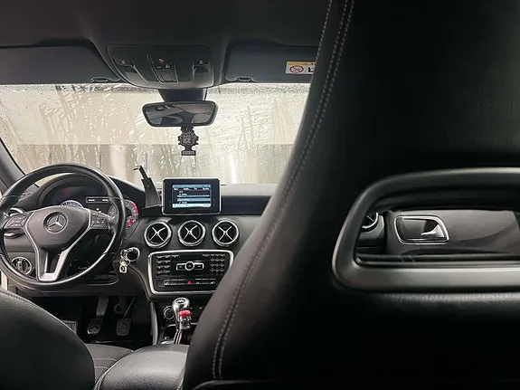 Mercedes-Benz A180 2014 photo 5