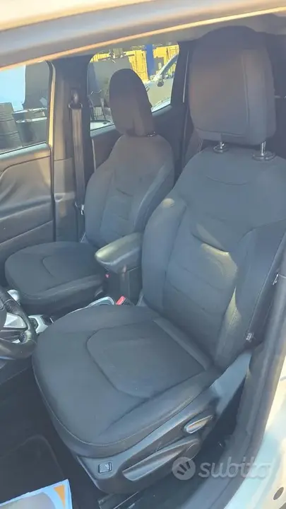 Jeep Renegade 2017 photo 4