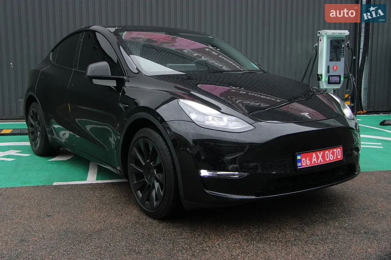 Tesla Model Y 2021 photo 2