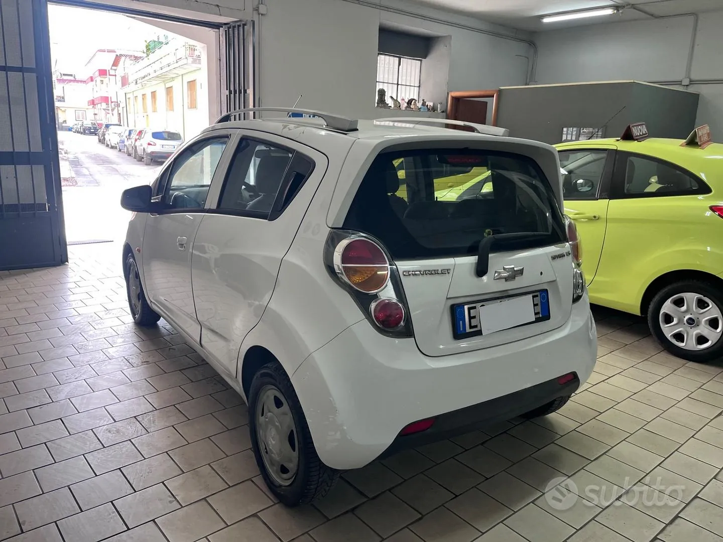 Chevrolet Spark 2010 photo 2