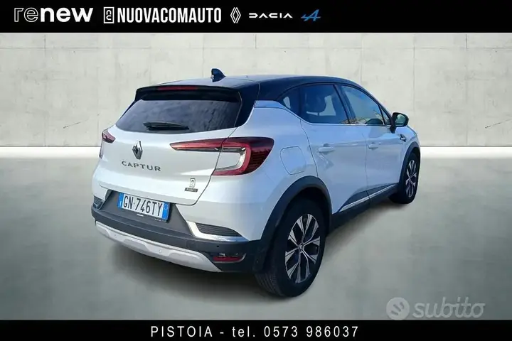 Renault Captur 2023 photo 3
