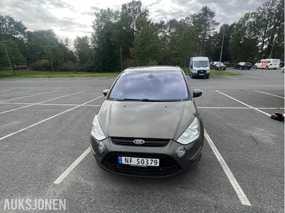 Ford S-Max 2010 photo 4