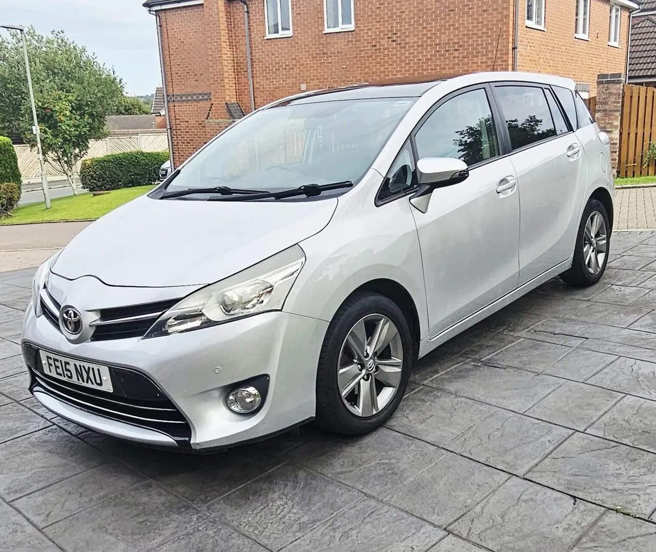 Toyota Verso 2015 photo 4