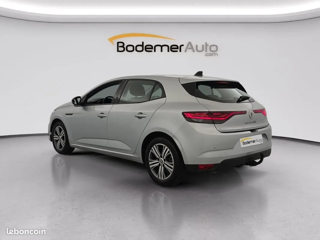 Renault Megane 2023 photo 3