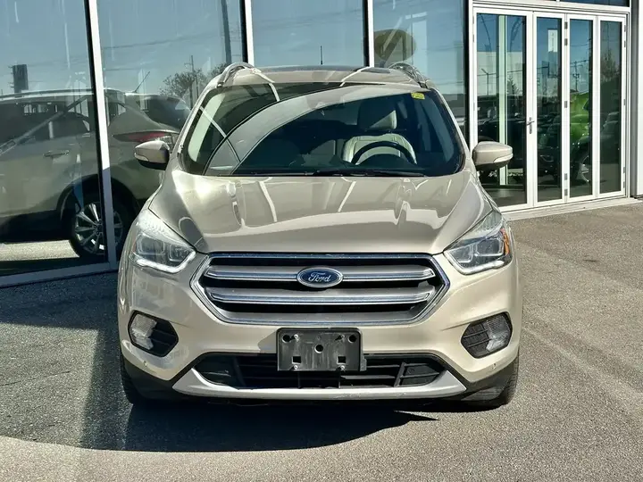 Ford Escape 2017 photo 2