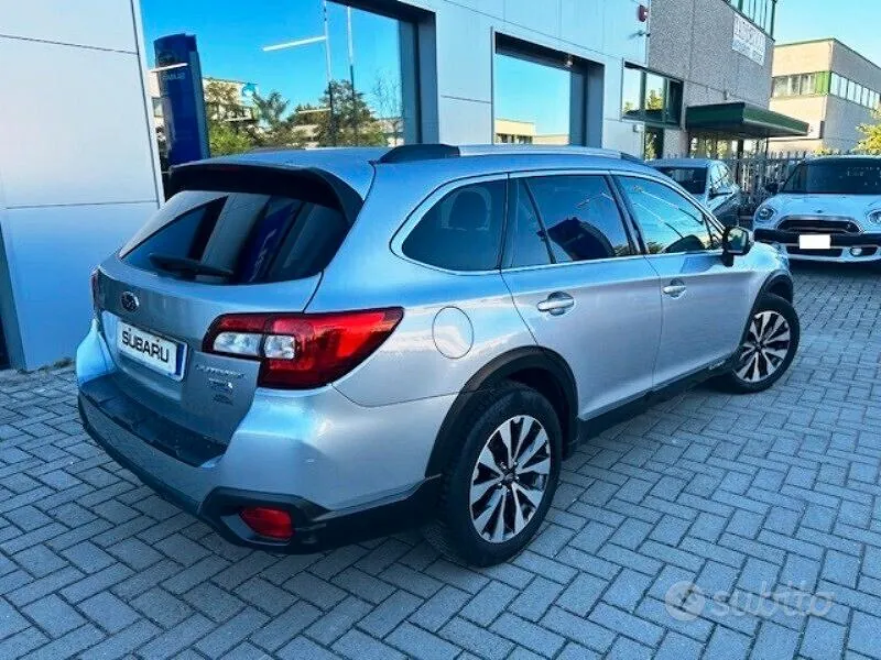 Subaru Outback 2017 photo 5