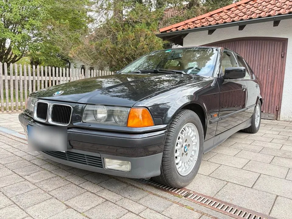 BMW 325I