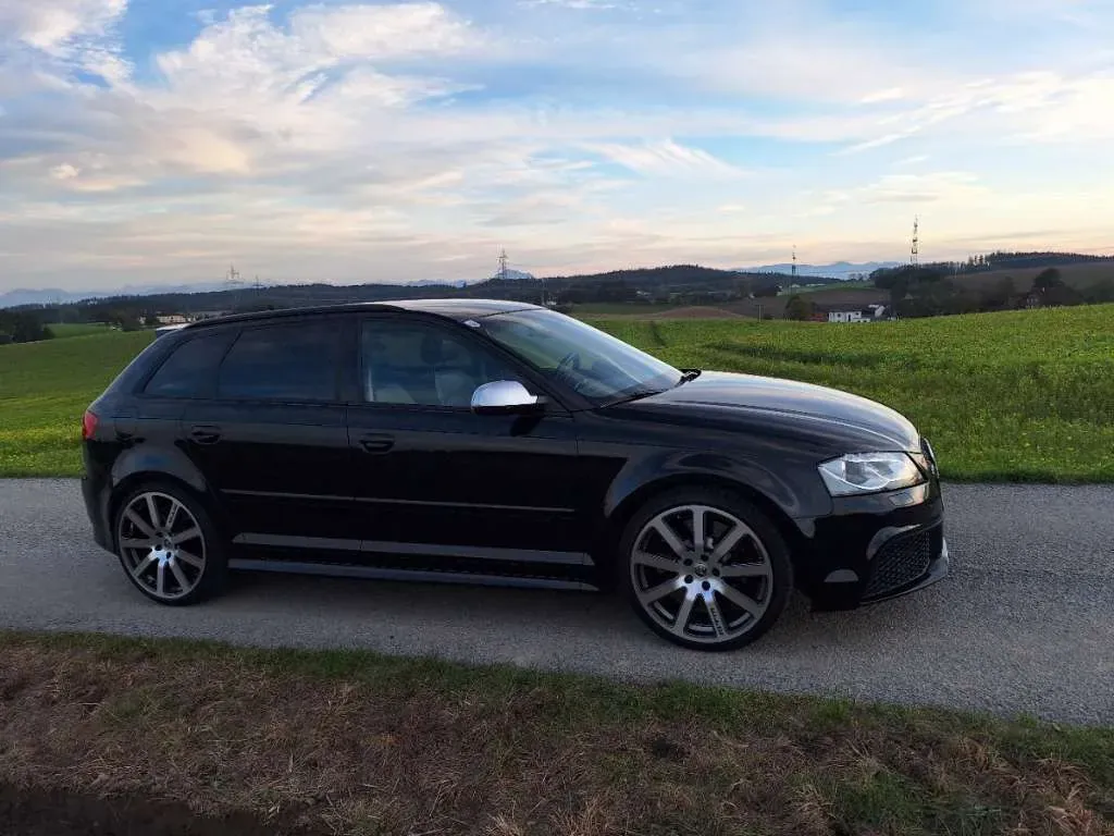 Audi A3 2011 photo 3