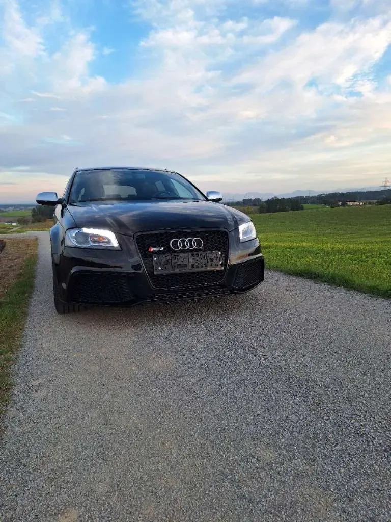 Audi A3 2011 photo 2
