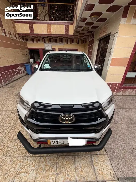 Toyota Hilux 2024 photo 2
