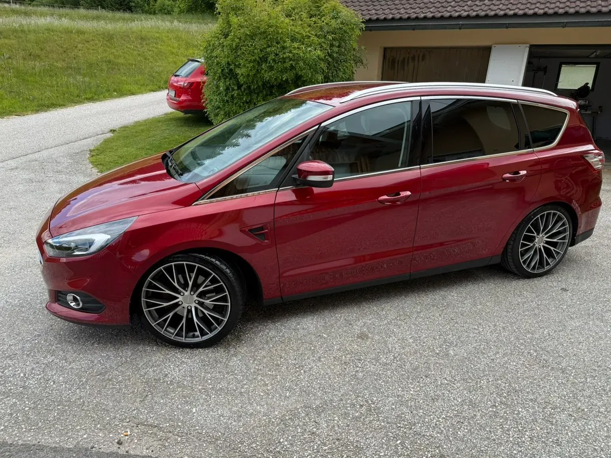 Ford S-Max