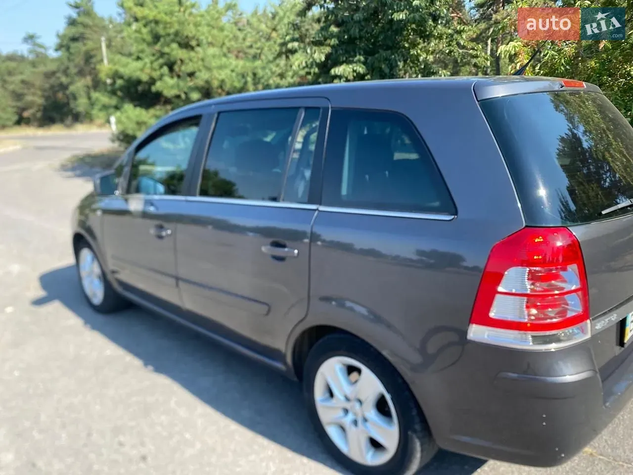 Opel Zafira 2011 photo 3