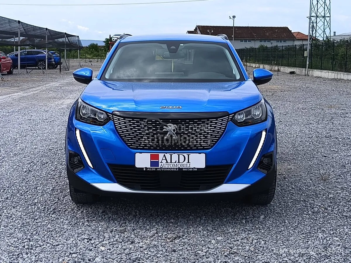 Peugeot 2008 2021 photo 2