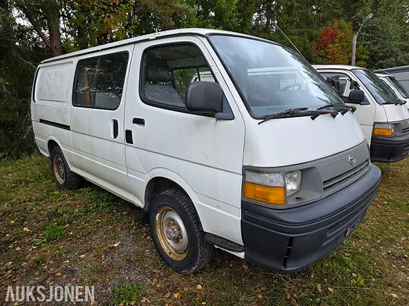 Toyota Hiace 1995 photo 2