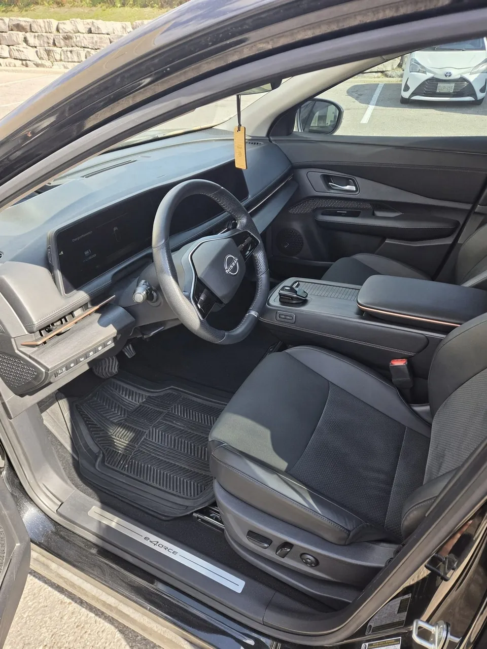 Nissan Ariya 2025 photo 3