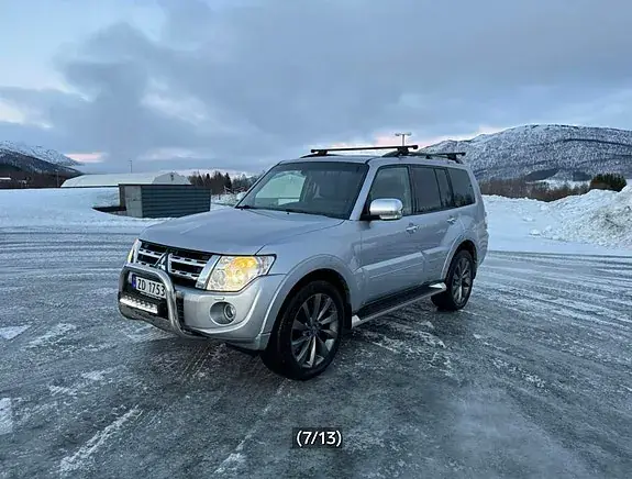 Mitsubishi Pajero 2012 photo 5