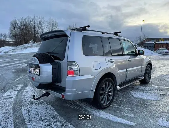 Mitsubishi Pajero 2012 photo 4