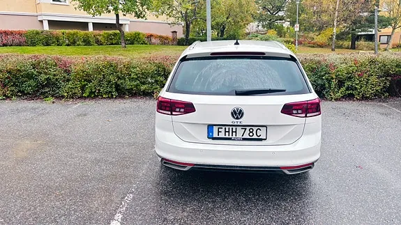 Volkswagen Passat 2021 photo 2