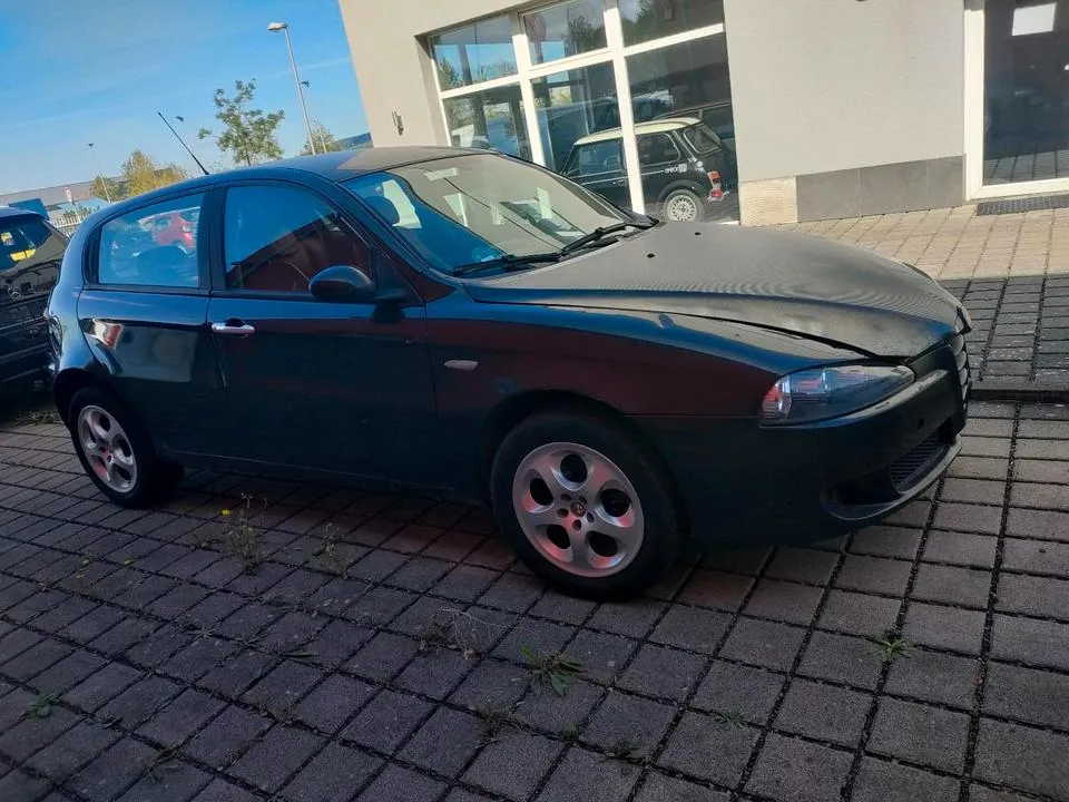 Alfa Romeo 147