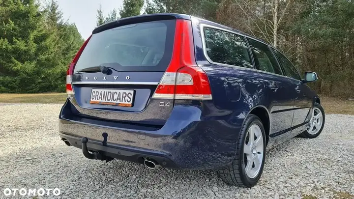 Volvo V70 2014 photo 2