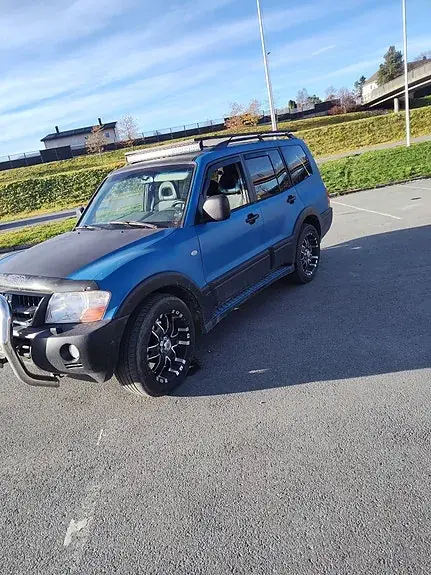 Mitsubishi Pajero 2005 photo 2