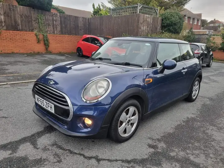 Mini Cooper 2015 photo 2