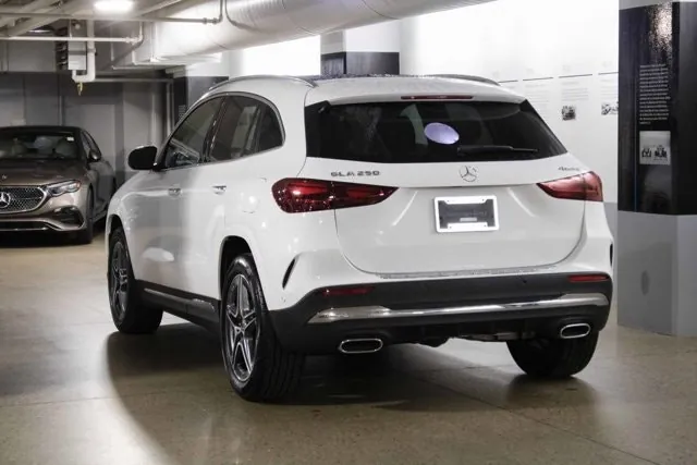 Mercedes-Benz Gla 2025 photo 5