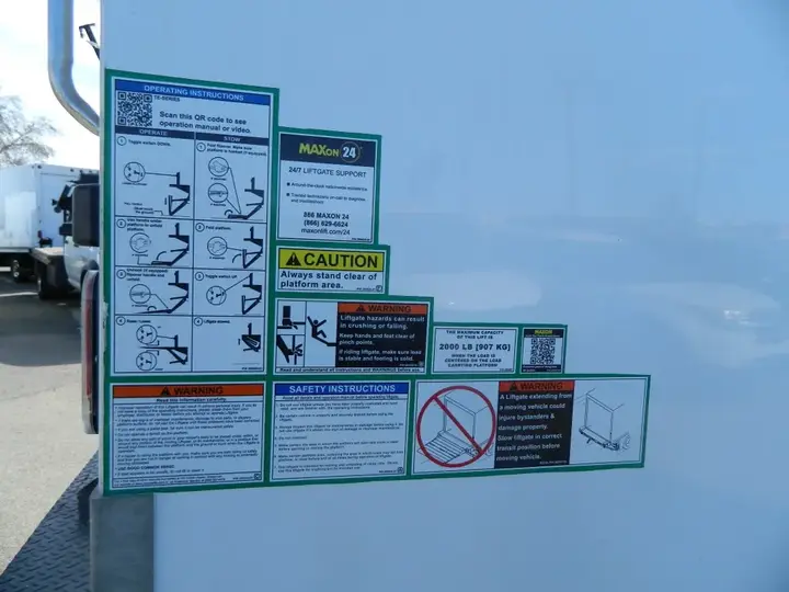 Ford E-450 2022 photo 4