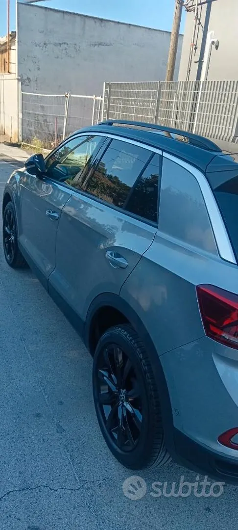 Volkswagen T-Roc 2023 photo 4