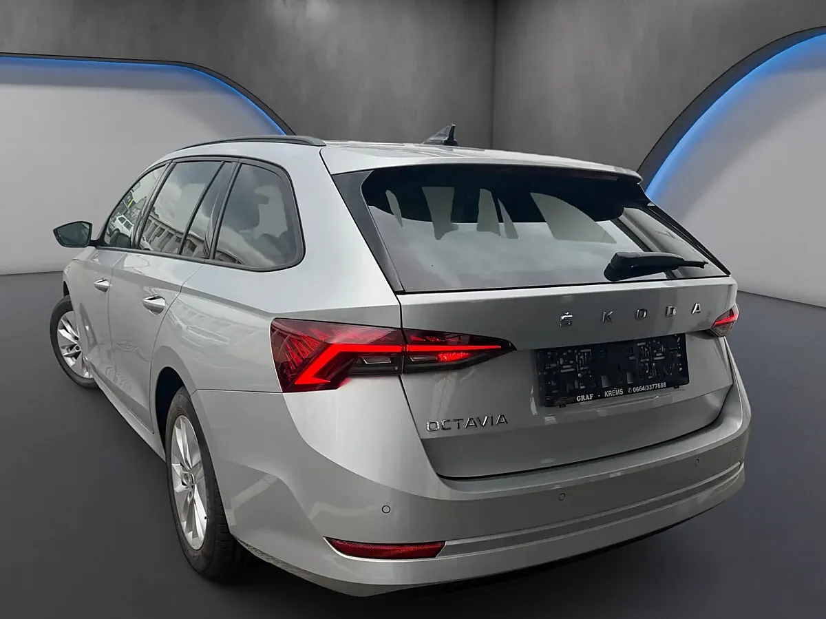 Skoda Octavia 2021 photo 3