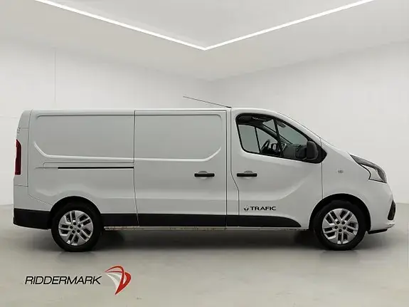 Renault Trafic 2018 photo 2